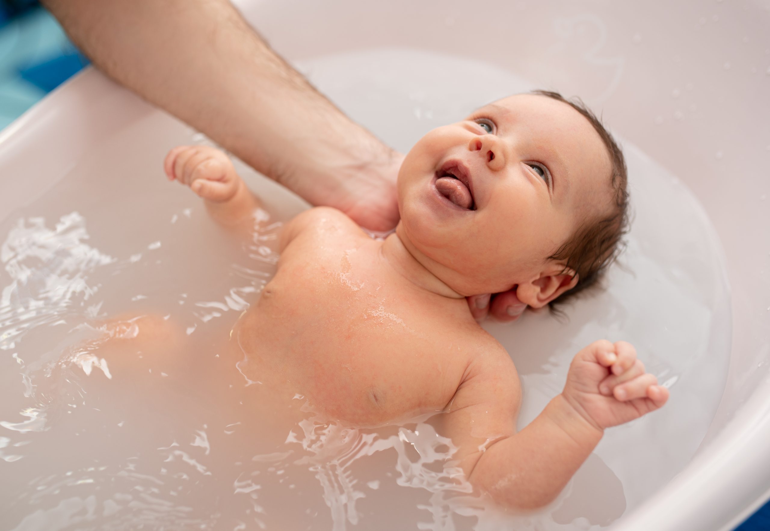9 лучших детских мыл для новорожденных на 2024 год