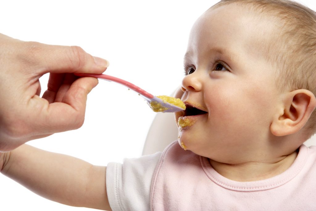Ребенок 8 месяцев должен питаться правильно